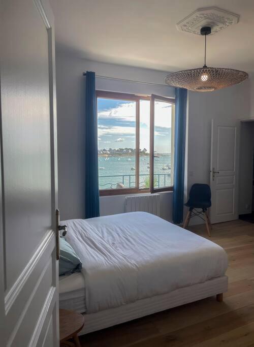 3p 70m2, Vue Mer, Et Port De Lomener *